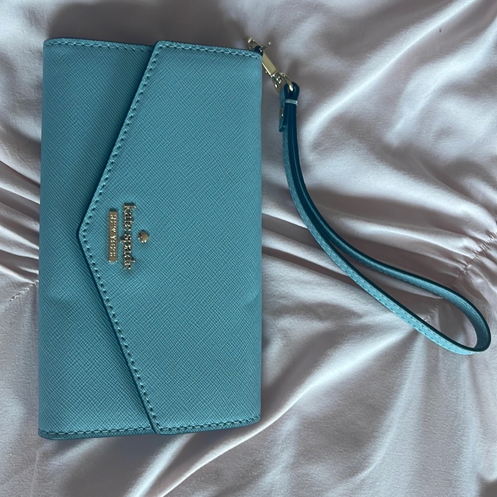 Brand New Kate Spade iPhone Wristlet Laurel Way Color Seaside